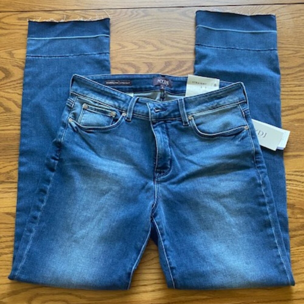 NYDJ Marilyn Straight size 8